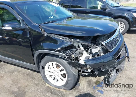 2014 Kia Sorento Lx z USA, uszkodzony, nr VIN 5XYKT3A69EG537746